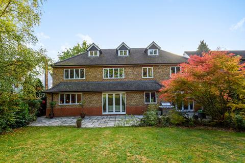 45 Fulmer Drive, Gerrards Cross, SL9 7HG