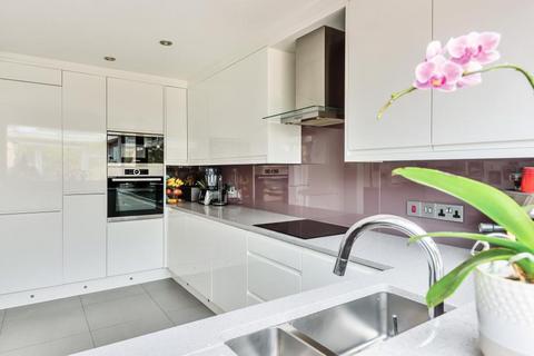 4 bedroom townhouse to rent, Virginia Park, Virginia Water, Surrey, GU25 4SP