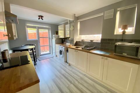 12 Rossall Close, Hornchurch, RM11 1BP