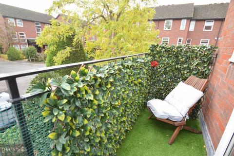 64 Fountain Gardens, Windsor, SL4 3SY