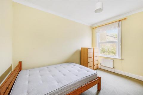 2 bedroom flat to rent, Mansell Road, Acton, W3