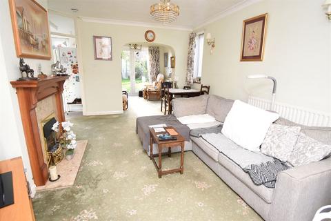 2 bedroom detached bungalow for sale - Seafield Road, Tankerton, Whitstable
