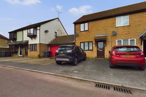 2 bedroom semi-detached house to rent, Church Meadows, Deal