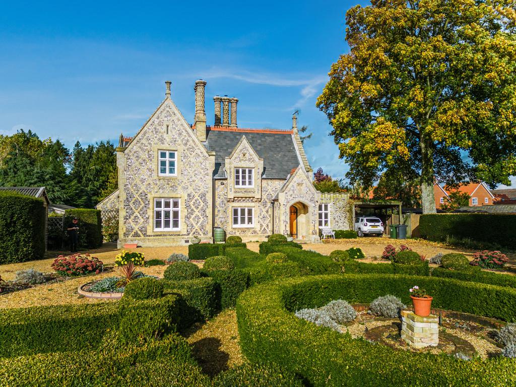Oxborough 4 bed detached house for sale £850,000