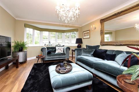 64 Ferndale Road, Banstead, SM7 2EX