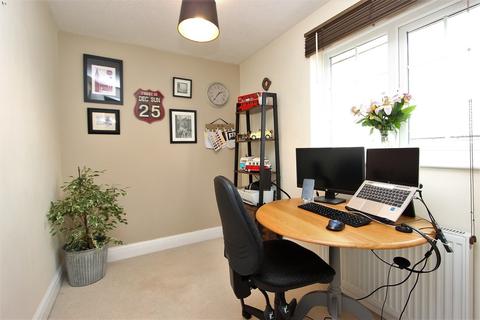 64 Ferndale Road, Banstead, SM7 2EX