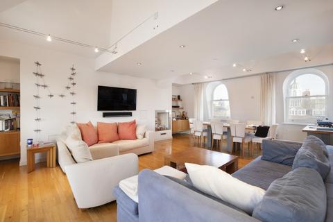 3 bedroom apartment to rent - King Street, Covent Garden