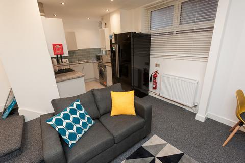 5 bedroom apartment to rent, Broad Street, Salford