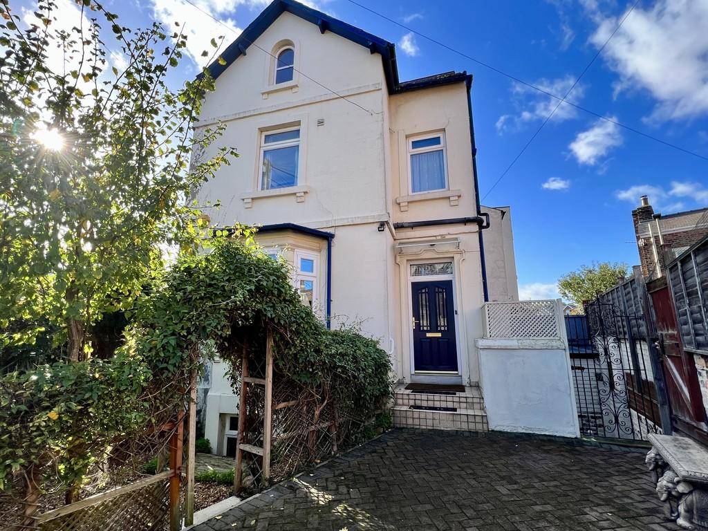 Londesborough Road, Scarborough 3 bed semidetached house £190,000