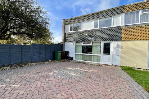 3 bedroom end of terrace house for sale - Foredrove Lane , Solihull