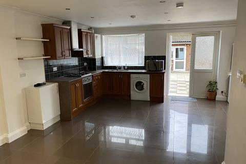 1 bedroom flat to rent, Hillary Road, Southall