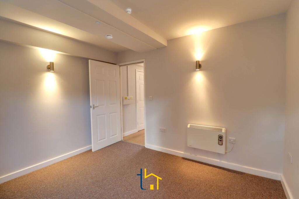 Apartment in Wigston - More
