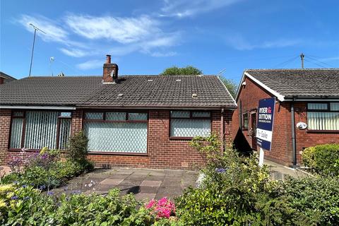 18 Farrowdale Avenue, Shaw, Oldham, OL2 7AE