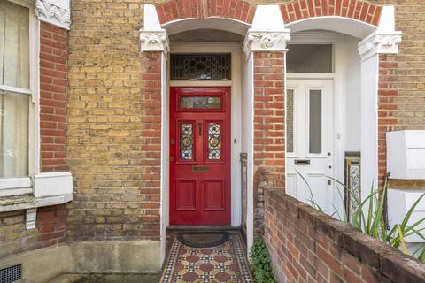 34 Deodar Road, London, SW15 2NN