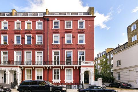 Studio for sale, Nevern Square, London