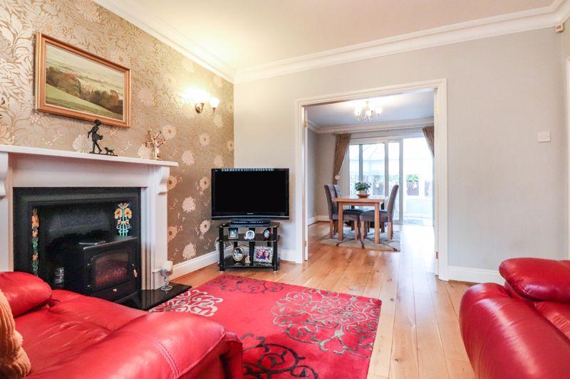 Woodcroft Avenue, Tipton 3 bed detached house £325,000