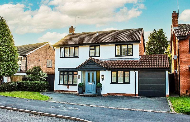 Northway, SEDGLEY, DY3 3RG 4 bed detached house for sale £400,000