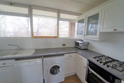 1 bedroom apartment to rent, Randolph Gardens, NW6 - Balcony