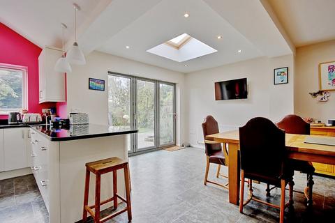 43 Northwick Close, Worcester, WR3 7EF