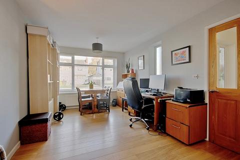 43 Northwick Close, Worcester, WR3 7EF