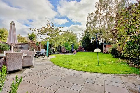 43 Northwick Close, Worcester, WR3 7EF