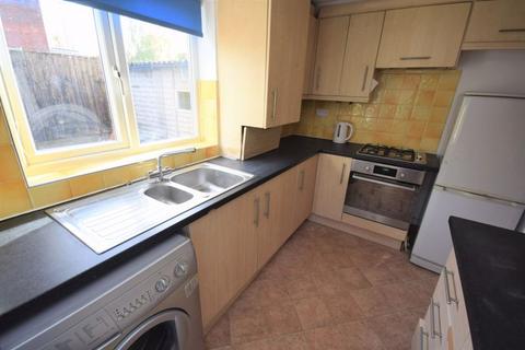 3 bedroom semi-detached house for sale - Cherwell Avenue, Heywood
