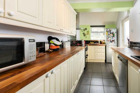 32 Roughdown Avenue, Hemel Hempstead, HP3 9BH