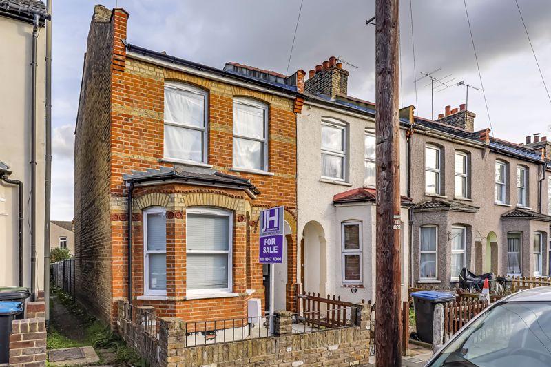 Halstead Road, Enfield 3 bed end of terrace house for sale £500,000