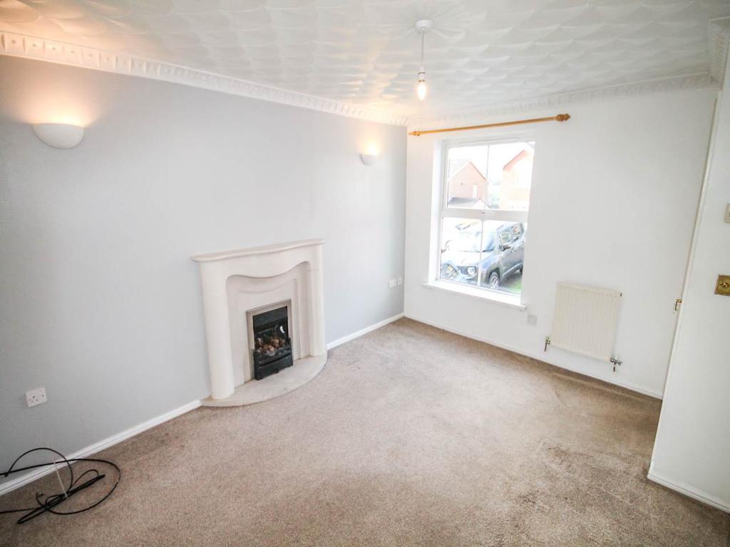 Blaen Ifor, Energlyn, Caerphilly 3 bed house £850 pcm (£196 pw)
