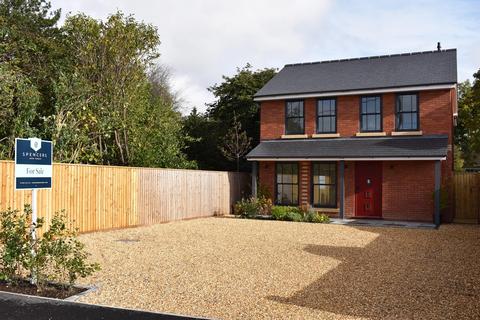 4 bedroom detached house for sale - Station Road, Sway, Lymington, SO41