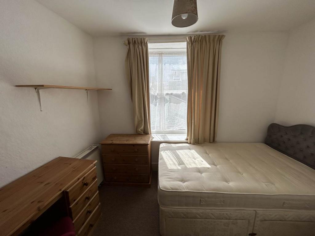Room 8