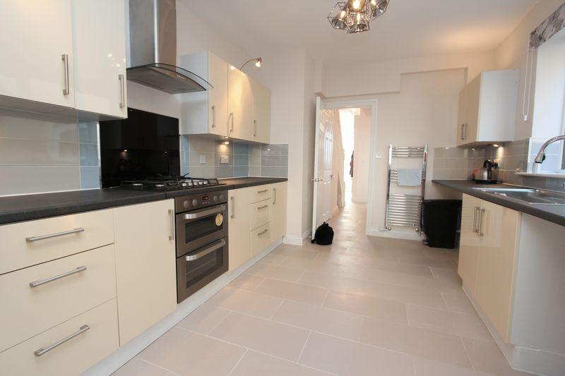 Broad Street, Barry 4 bed terraced house £300,000