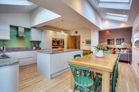 28 Priest Hill, Caversham, Reading, RG4 7RZ