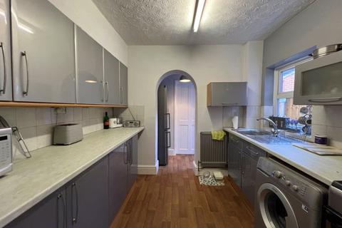 3 bedroom terraced house for sale - Armscroft Road, Gloucester