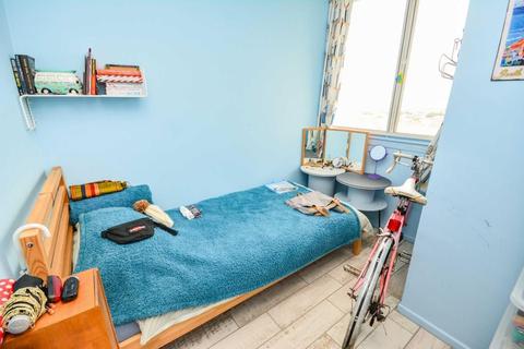 2 bedroom flat for sale - All Saints Avenue, Margate, CT9