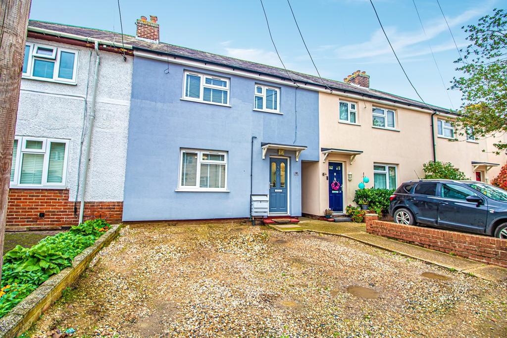 Wheatley Avenue, Braintree, CM7 3 bed terraced house £325,000