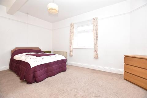4 bedroom house for sale - Hillside House, Upper Batley Lane, Batley, West Yorkshire