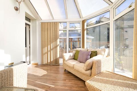 595 Ferry Road, Edinburgh, EH4 2TU
