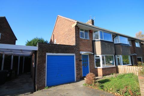 3 bedroom semi-detached house to rent, Hastings Avenue, Durham, County Durham, DH1