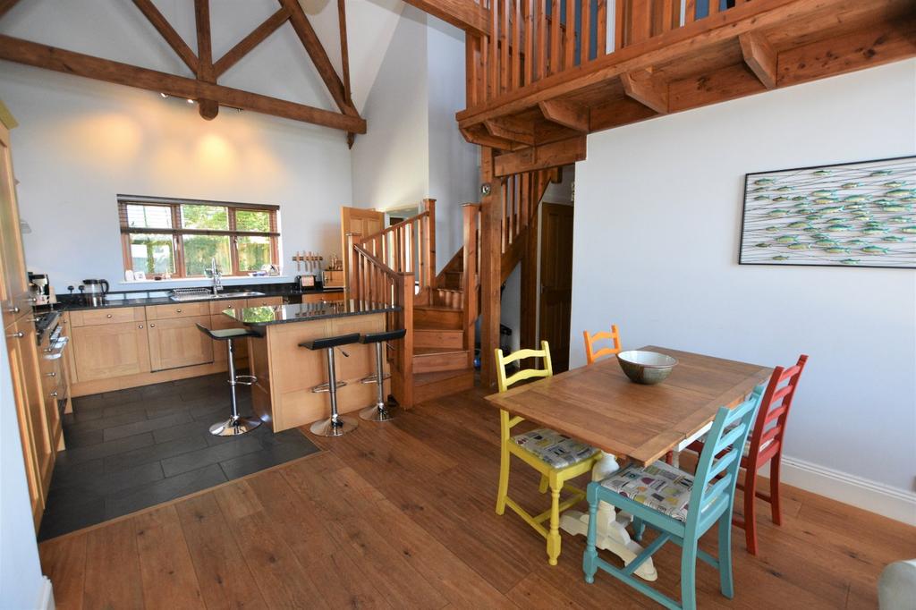 Mill Road, Penponds, Camborne, Cornwall, TR14 4 bed detached house for