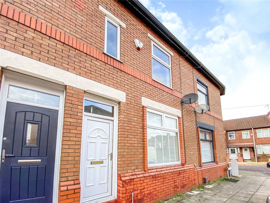 Birtles Avenue, Reddish, Stockport, SK5 2 bed terraced house £830 pcm