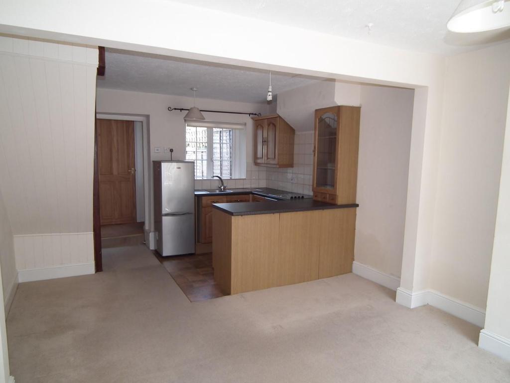 Manor Road, Kingsthorpe 2 bed cottage £925 pcm (£213 pw)