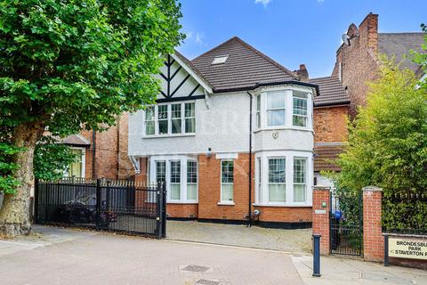 6 bedroom house to rent - Brondesbury Park, London, NW2