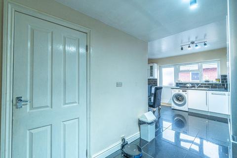 24 Birmingham New Road, Parkfields, Wolverhampton, WV4 6RS