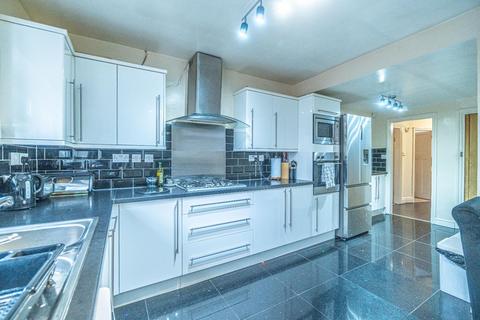 24 Birmingham New Road, Parkfields, Wolverhampton, WV4 6RS