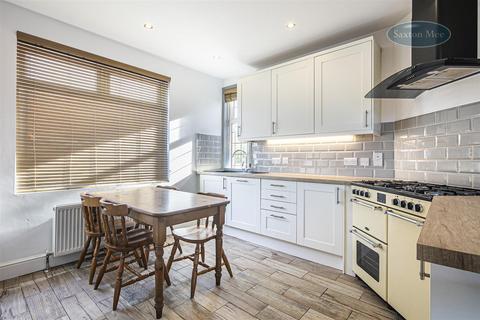 2 Linden Crescent, Stocksbridge, Sheffield, S36 1DF