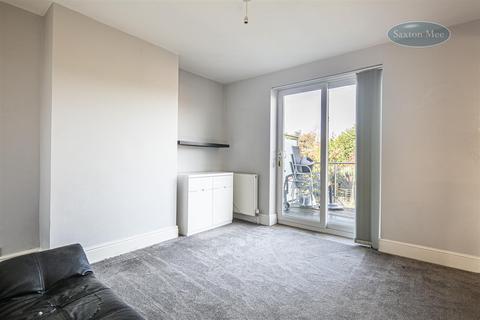 2 Linden Crescent, Stocksbridge, Sheffield, S36 1DF