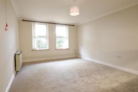 1 bedroom flat for sale - Oakfield House, Binswood Avenue, Leamington Spa