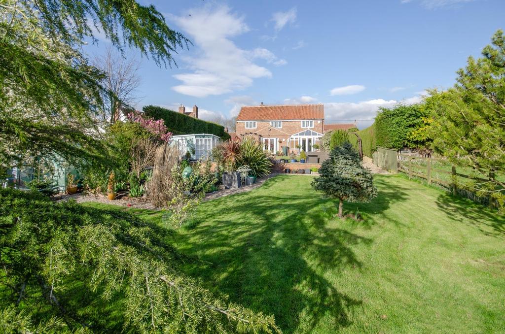 Aldwark, York 4 bed detached house £650,000
