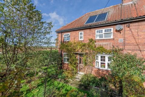 8 Carrside, Great Ouseburn, York, YO26 9RW